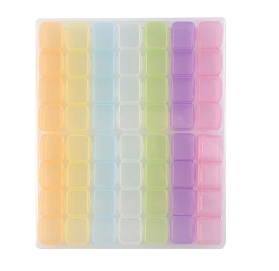 Tilbehør - Opbevaringsboks med 56 beholdere.