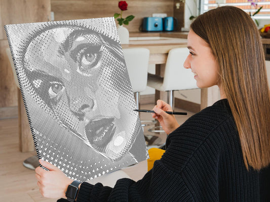 Mal-med-prikker - Pop art - Kvinde med hat
