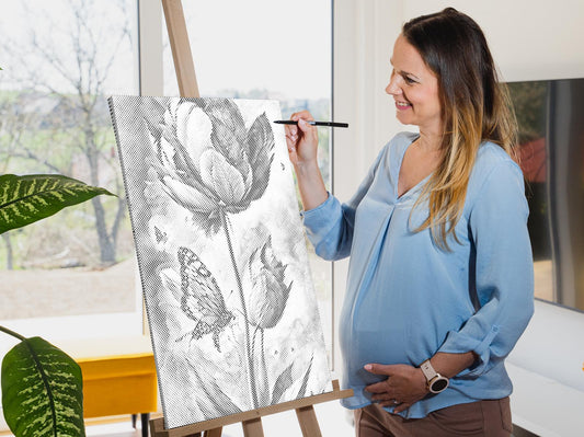 Mal-med-prikker -  En blå sommerfugl og farverig tulipan
