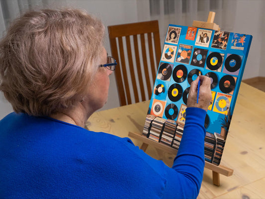 Paint by Numbers - Vinylplader på væggen