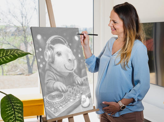 Mal-med-prikker -  DJ capybara